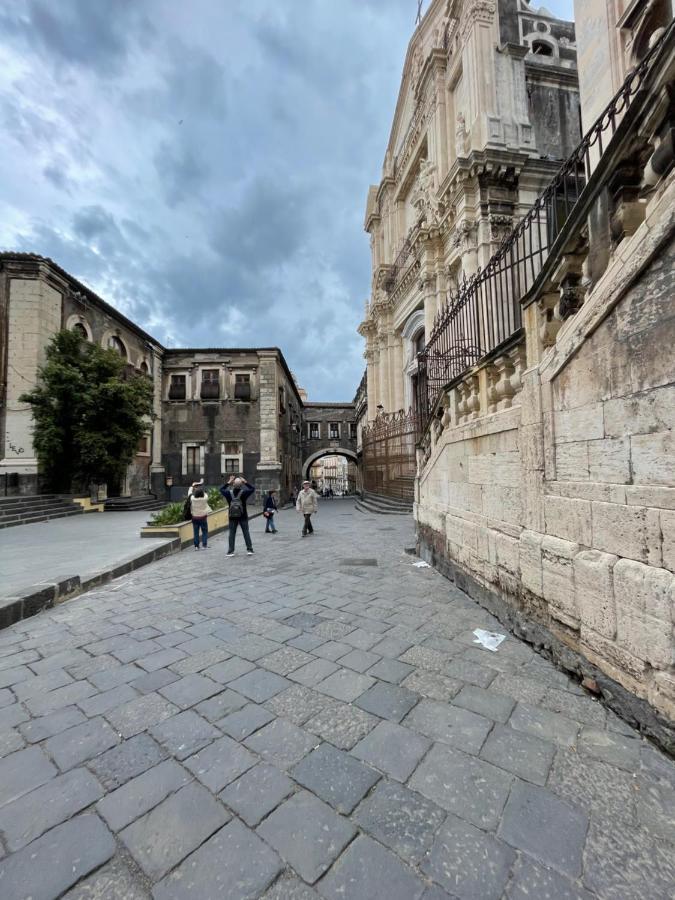 Apartament Ciraulo Catania Centro Storico Buitenkant foto